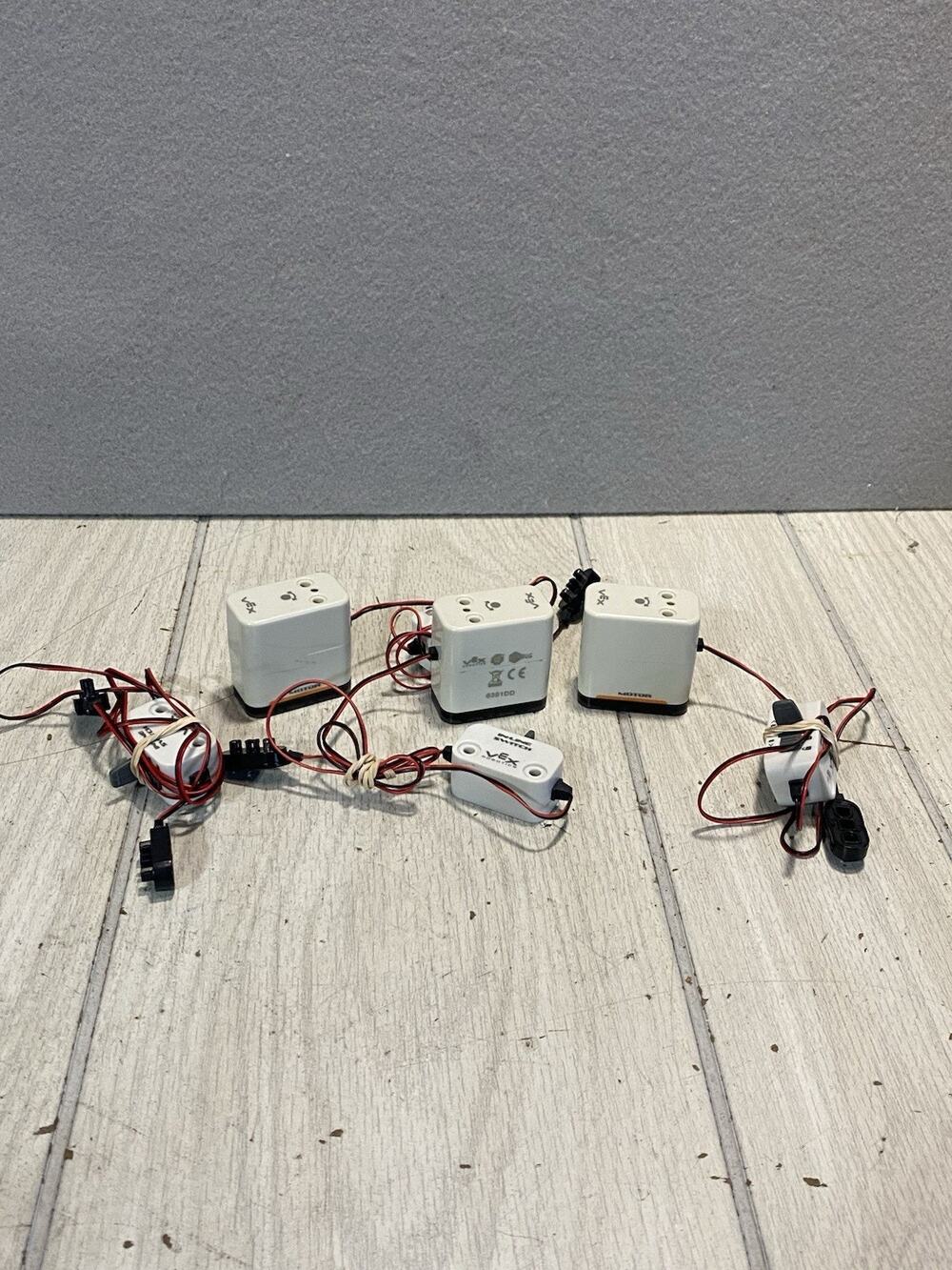 HexBug VEX Robotics 3 Motors Inline 4 Switches 6351DD